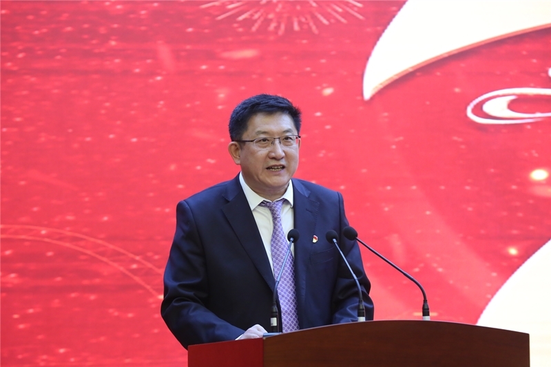 买球赛十大平台(中国)集团有限公司推动更名大学暨七十周年校庆启动仪式在新能源交流中心举行3.jpg